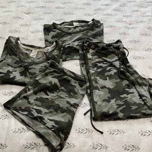 4 pc Camo sleepwear